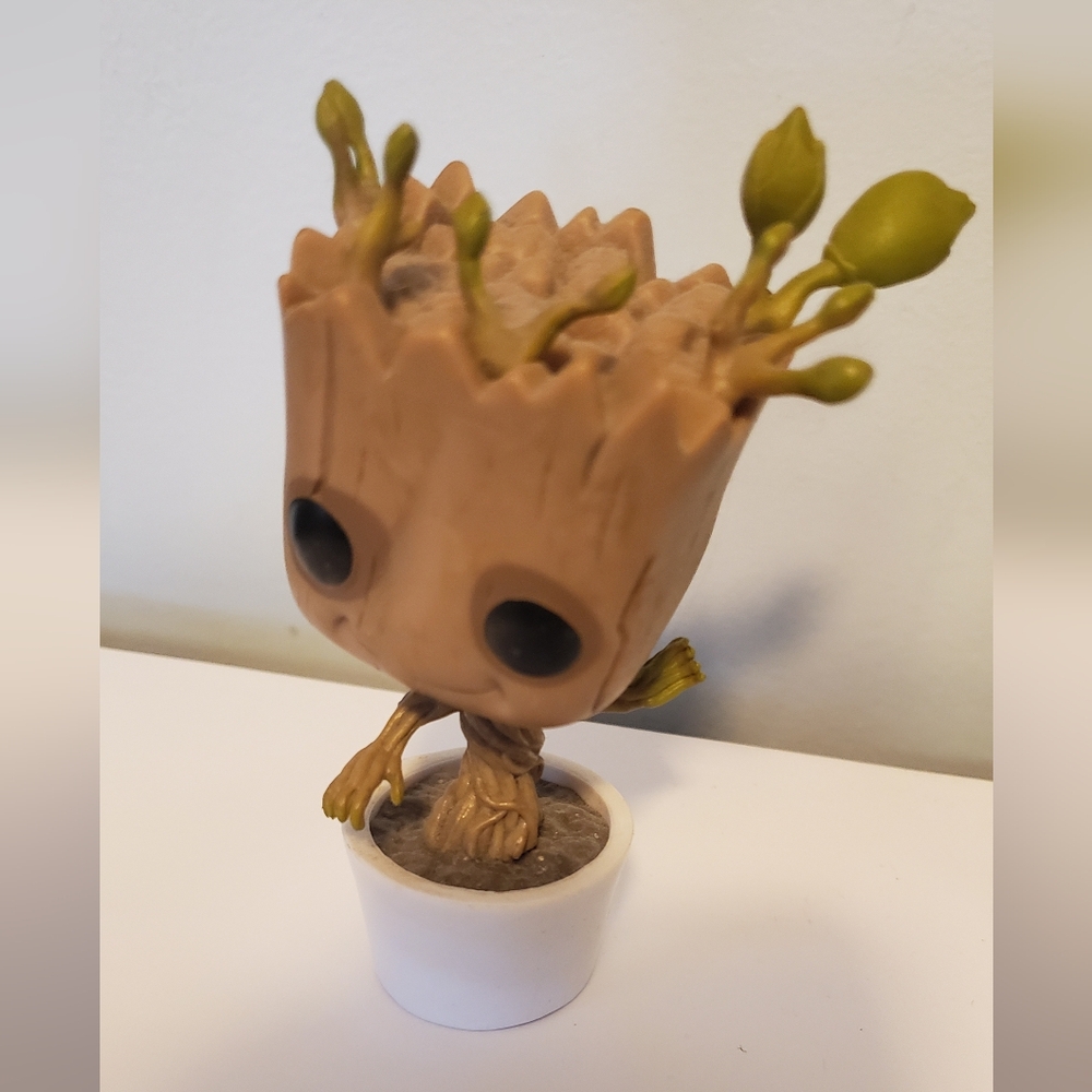 Groot Funko Pop Figure - Picture 5 of 7